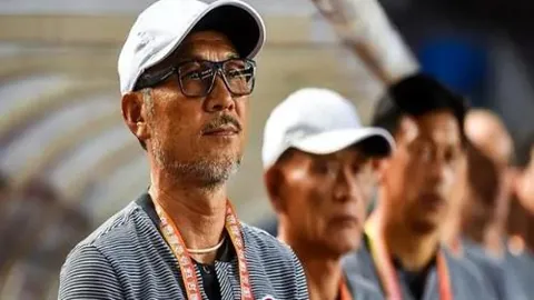 霍勒迪高效助力朱哥，10投6中砍下16分2板3助1断，正负值+28冠绝全场